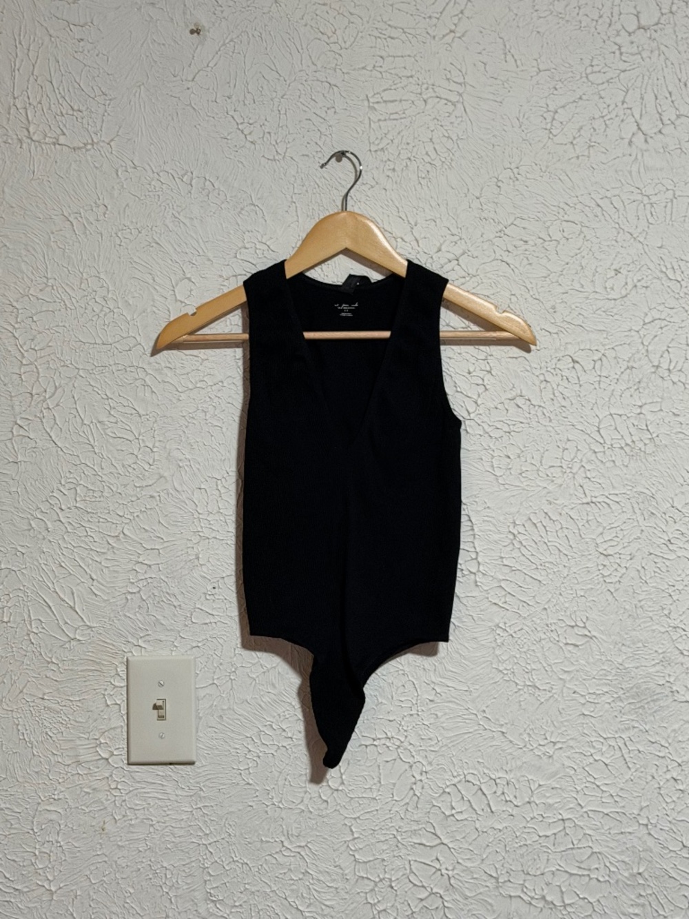 Urban Outfitters Black Ribbed V-Neck Bodysuit Women’s Size Small